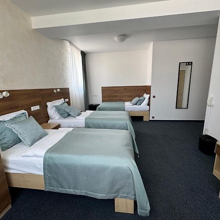Sport Hotel Sletiste Kladno Bagian luar foto